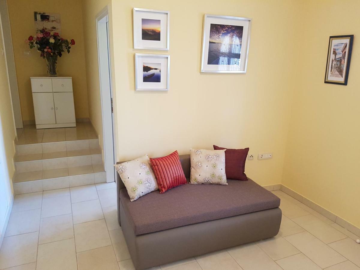 Apartment Barba Ližnjan Εξωτερικό φωτογραφία